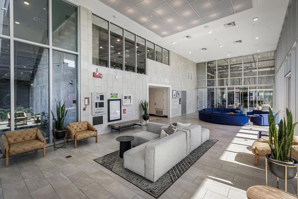 5750 Hollywood Boulevard 232