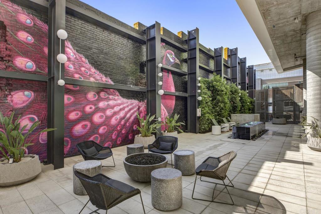 5750 Hollywood Boulevard 236