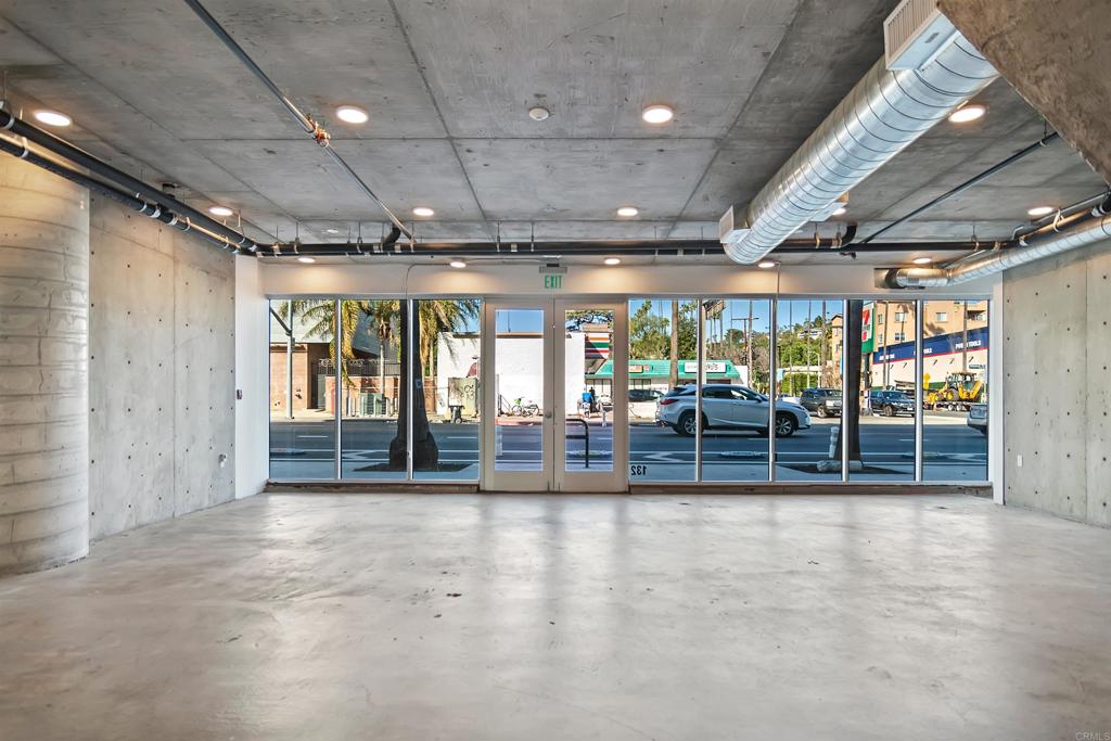 5750 Hollywood Boulevard 236