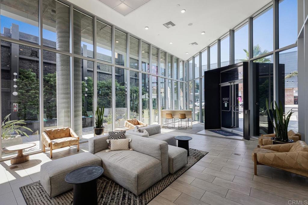 5750 Hollywood Boulevard 236