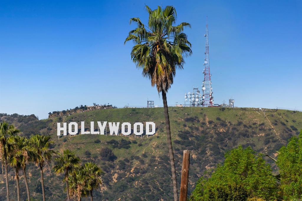 5750 Hollywood Boulevard 236