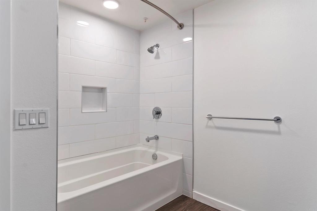 5750 Hollywood Boulevard 236