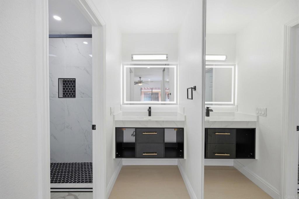 10174 Camino Ruiz 46