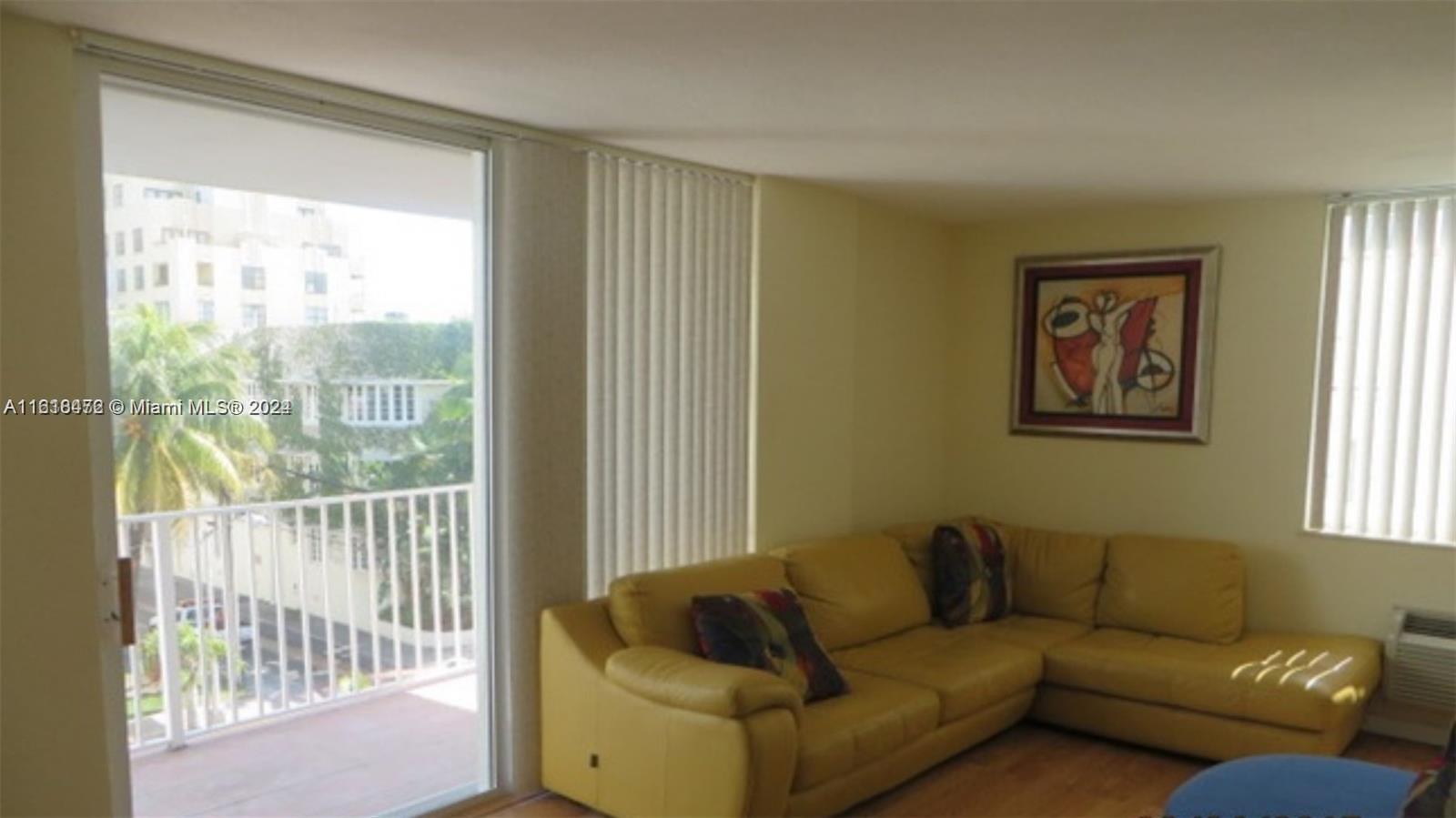 1255 Collins Ave # 407
