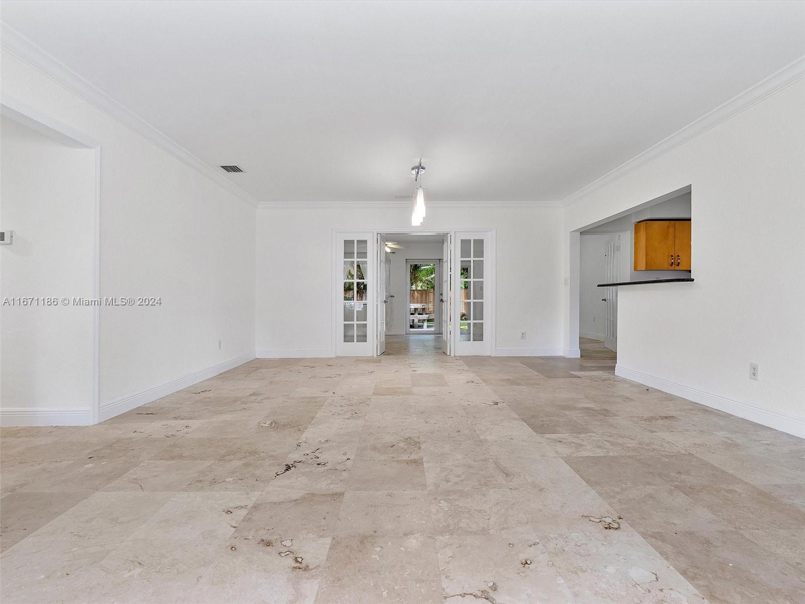 8920 NE 9th Ct