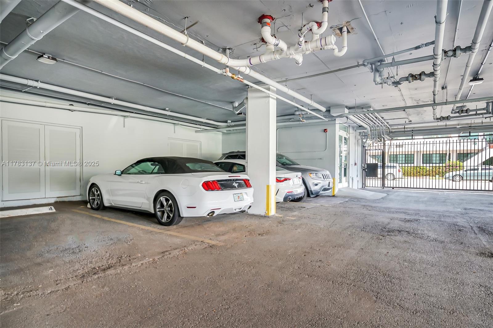 8233 Harding Ave # 607