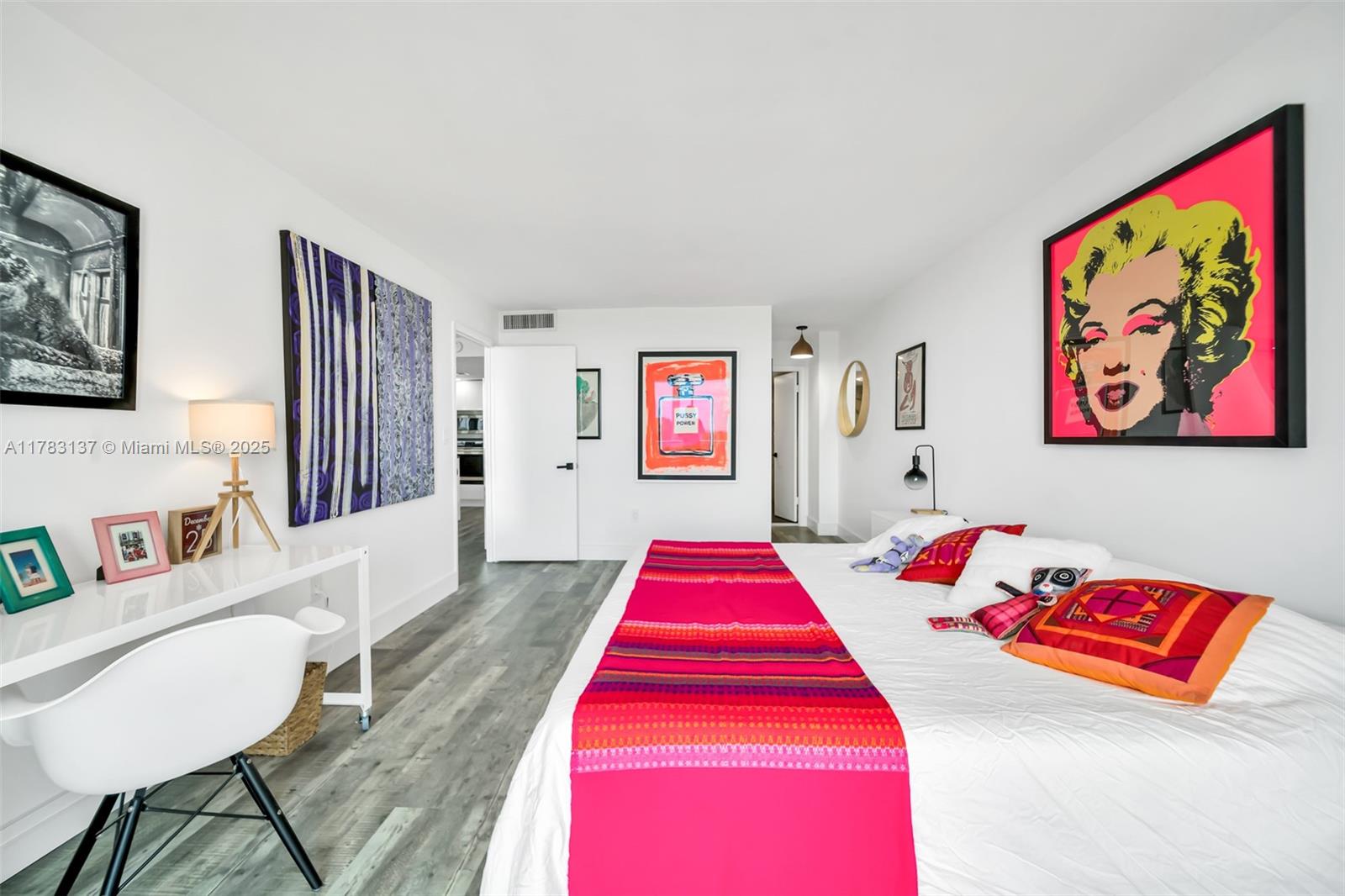 8233 Harding Ave # 607