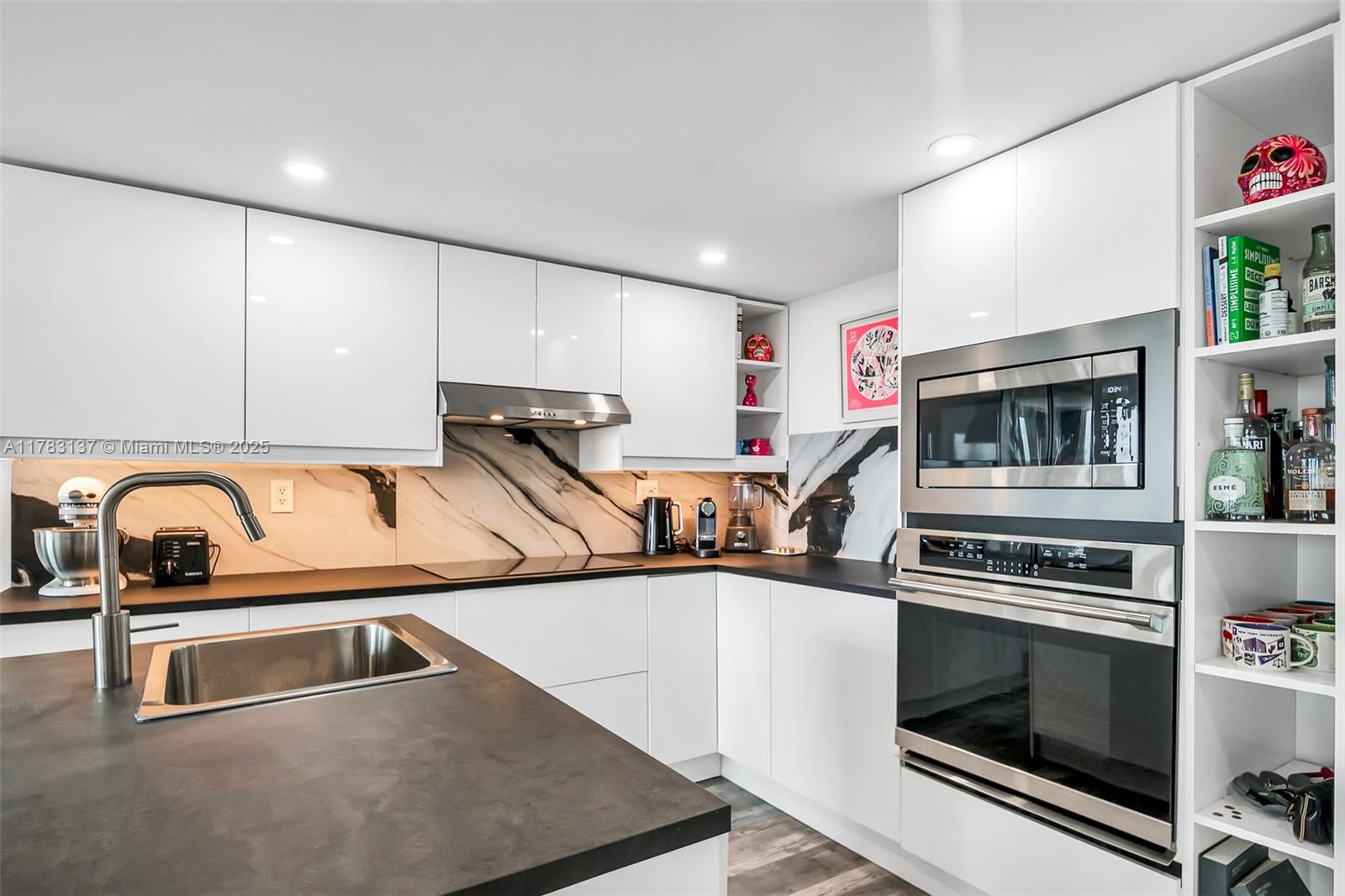 8233 Harding Ave # 607