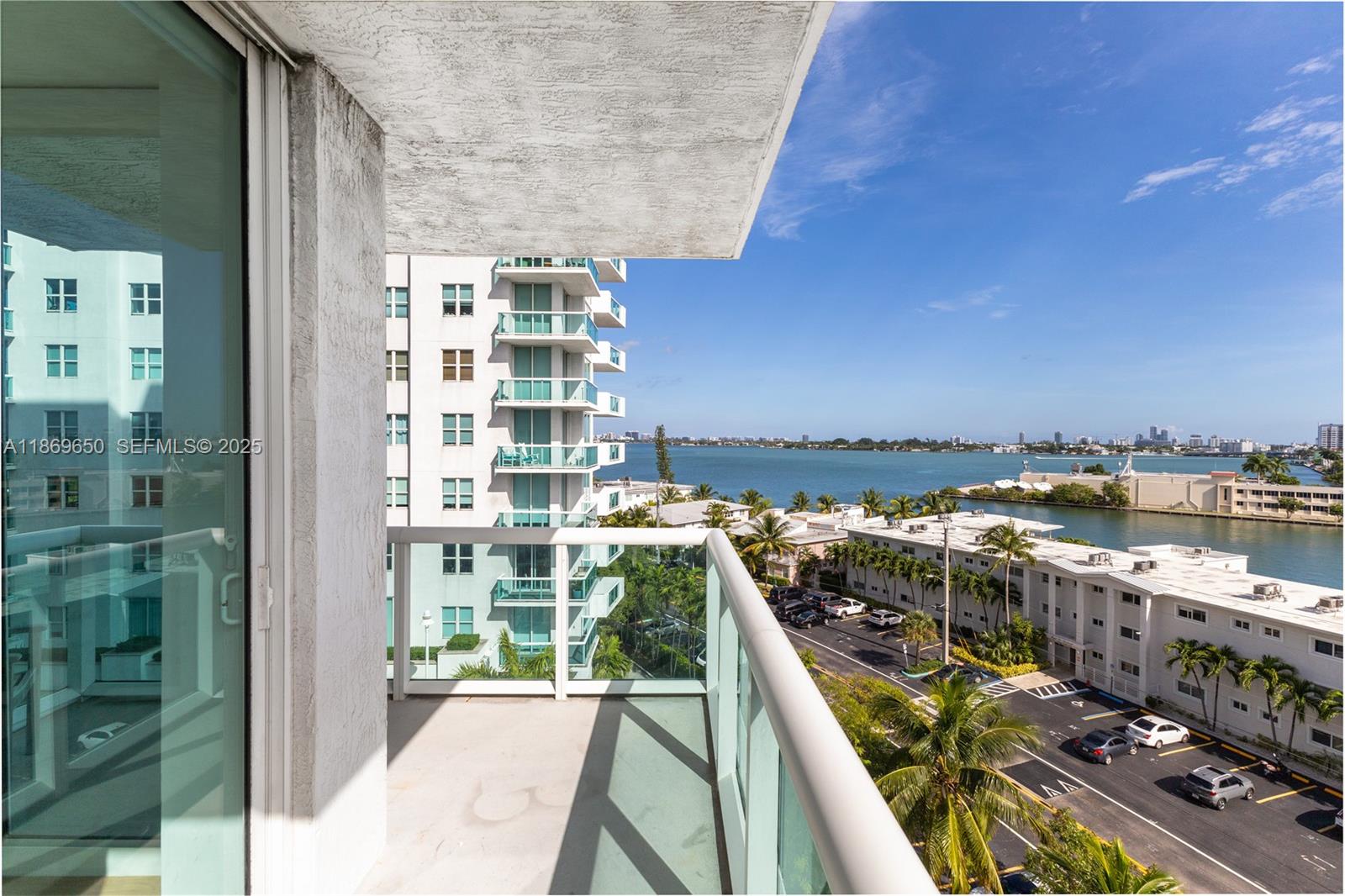 7900 Harbor Island Dr # 712