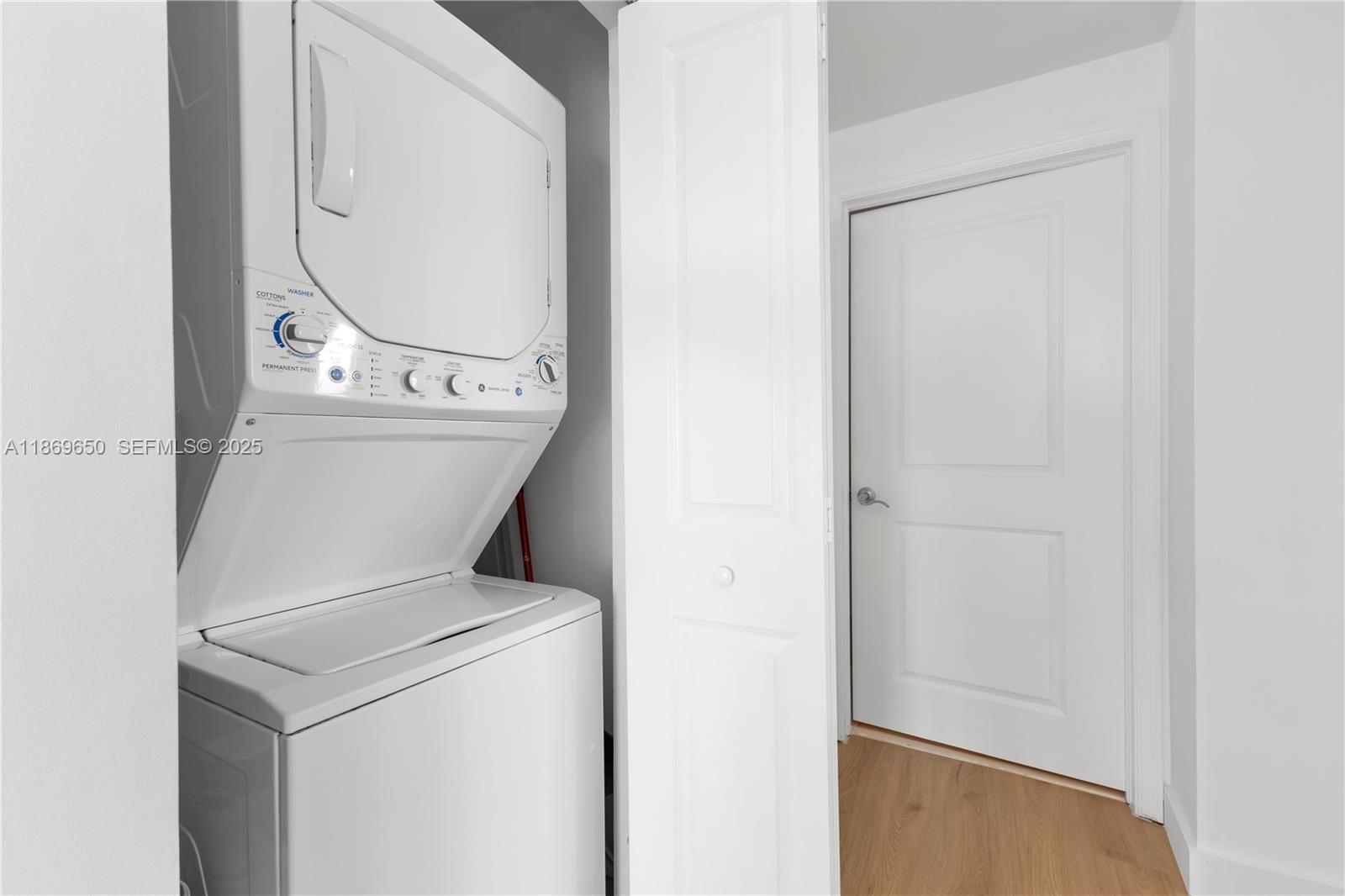 7900 Harbor Island Dr # 712