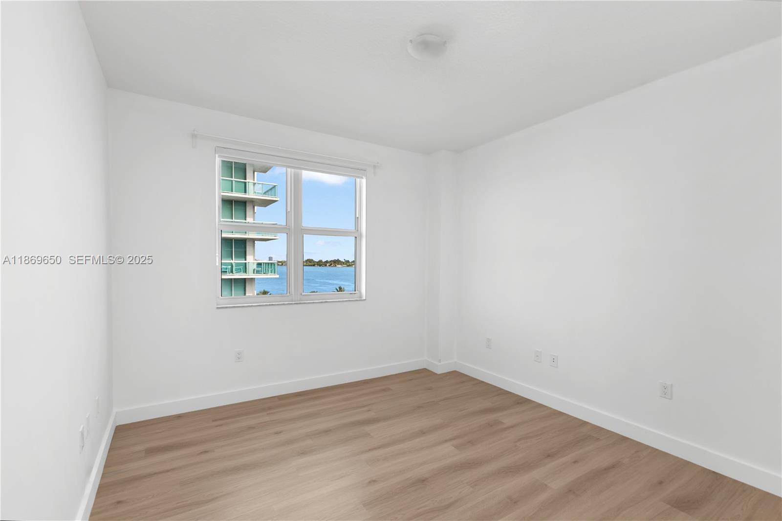 7900 Harbor Island Dr # 712