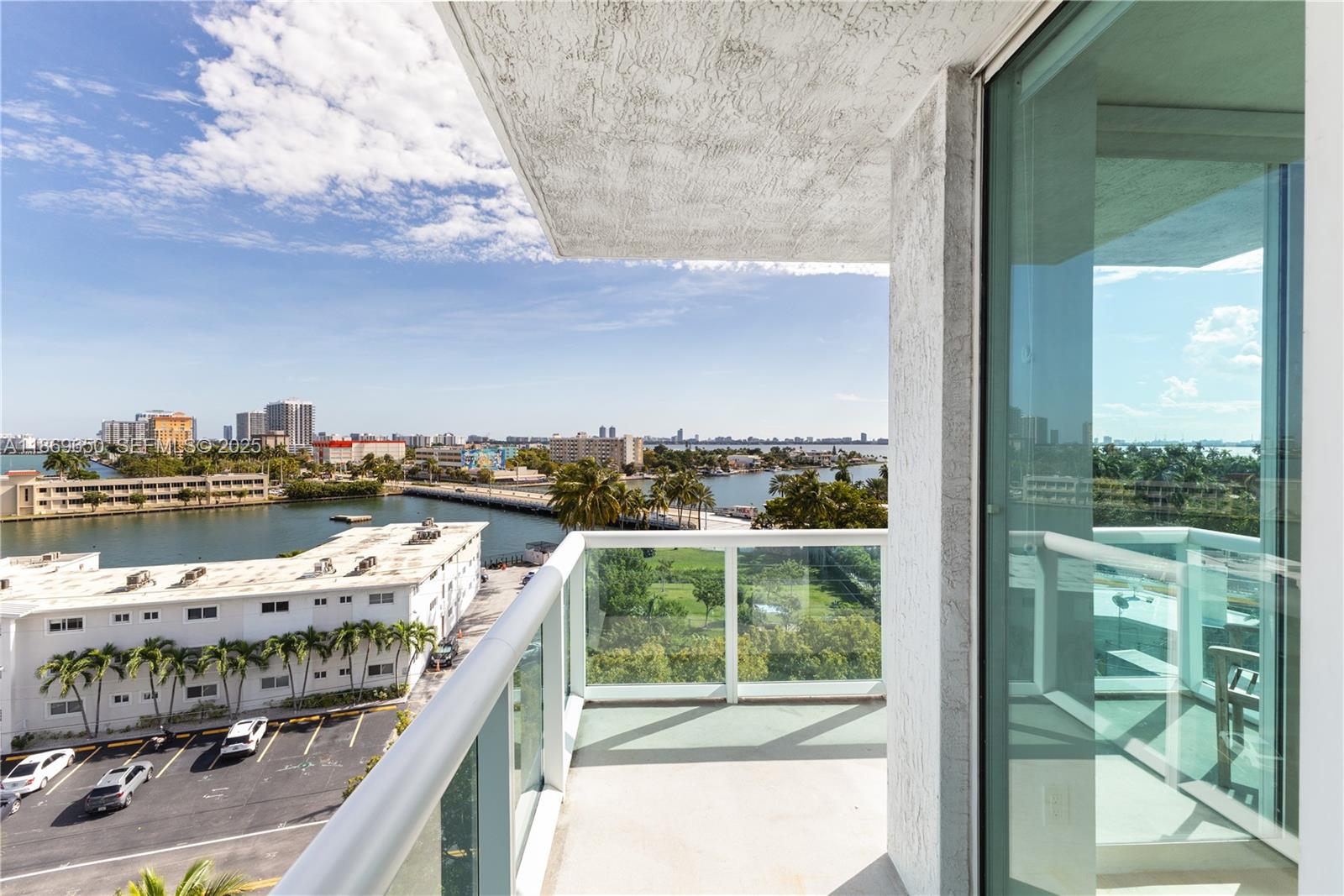 7900 Harbor Island Dr # 712