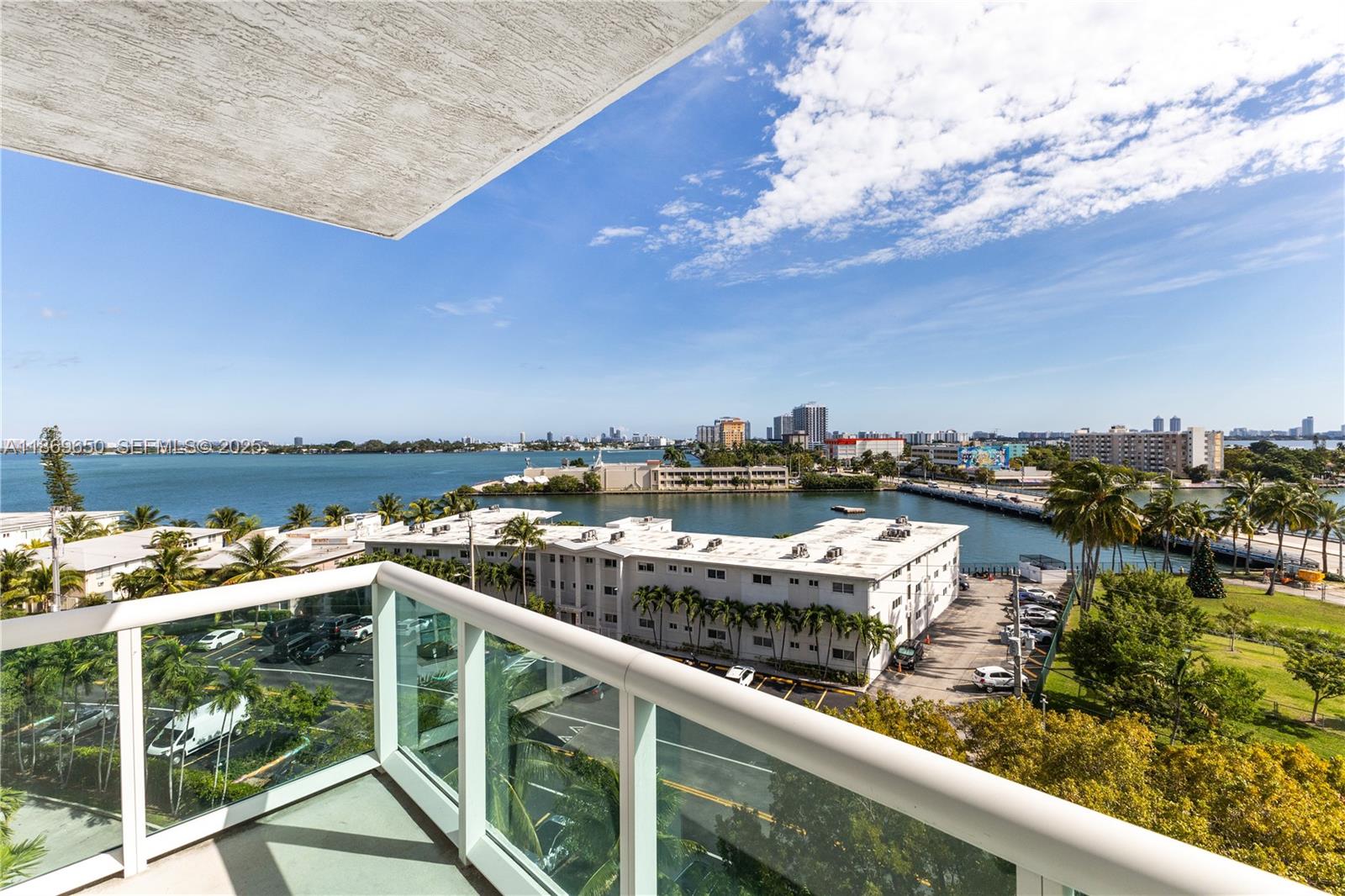 7900 Harbor Island Dr # 712