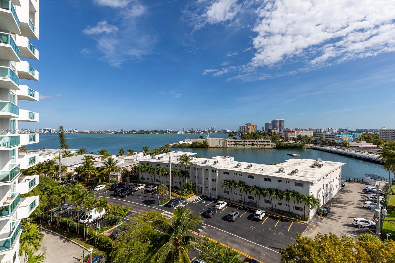 7900 Harbor Island Dr # 712