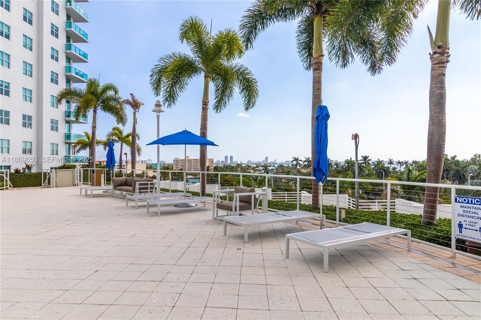 7900 Harbor Island Dr # 712