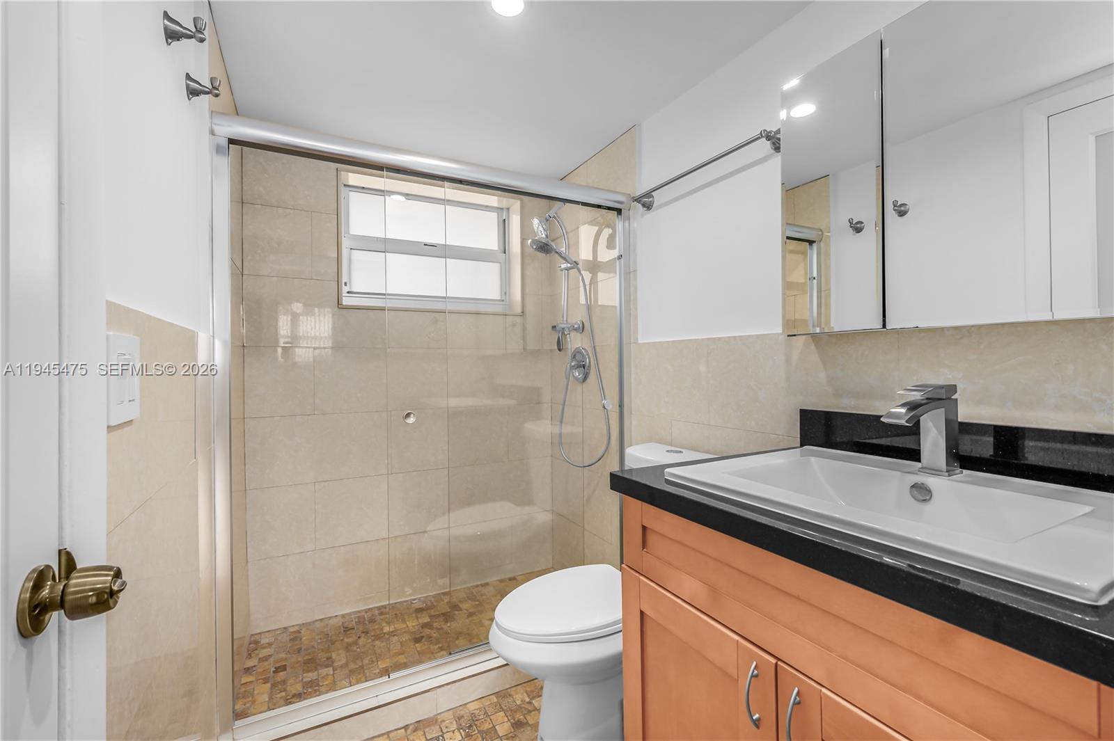 716 Michigan Ave # 402