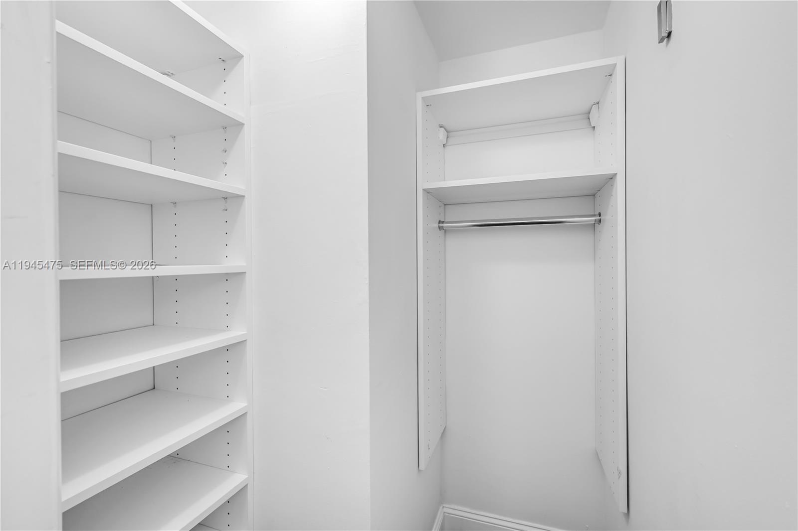 716 Michigan Ave # 402