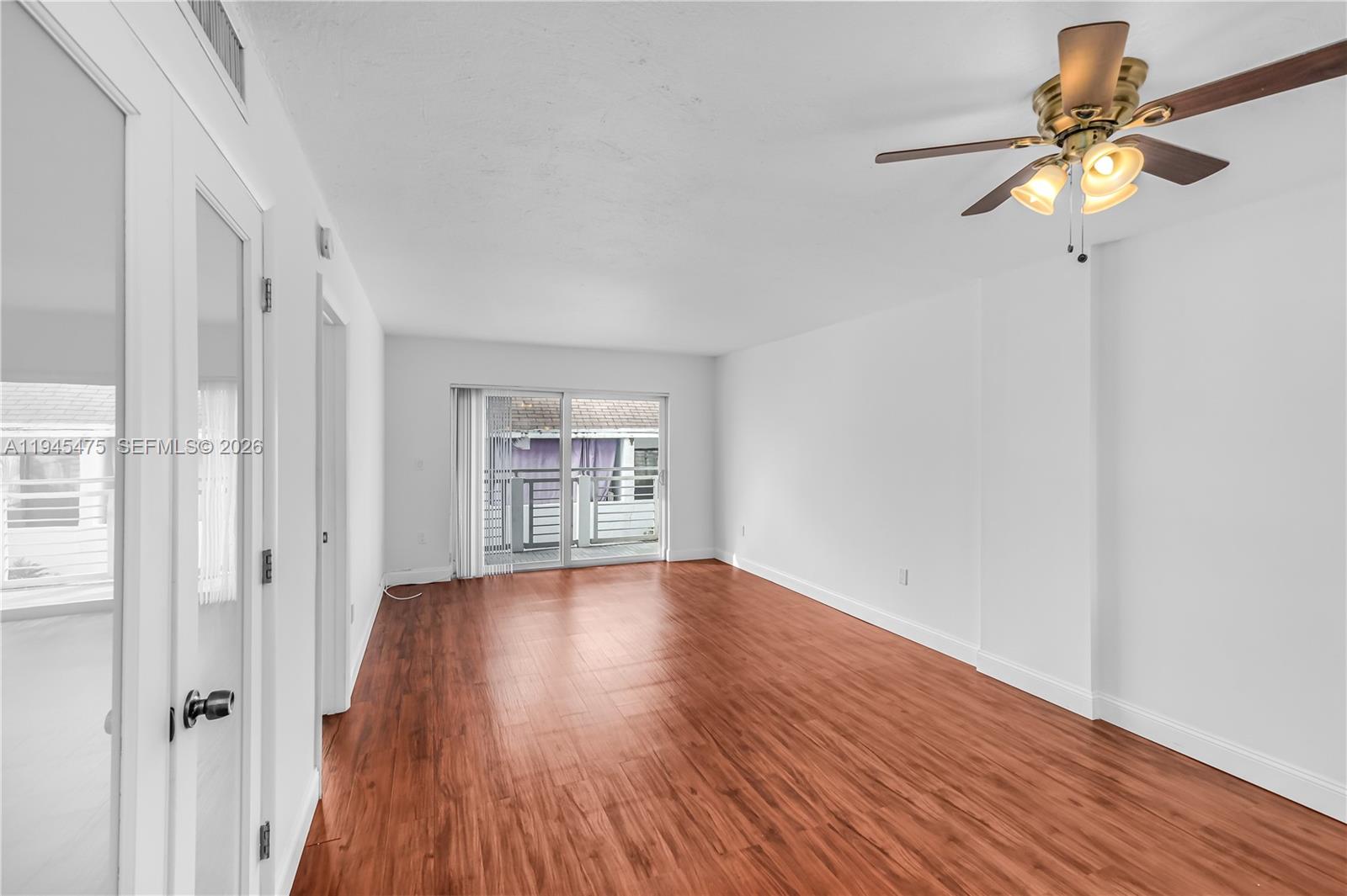 716 Michigan Ave # 402