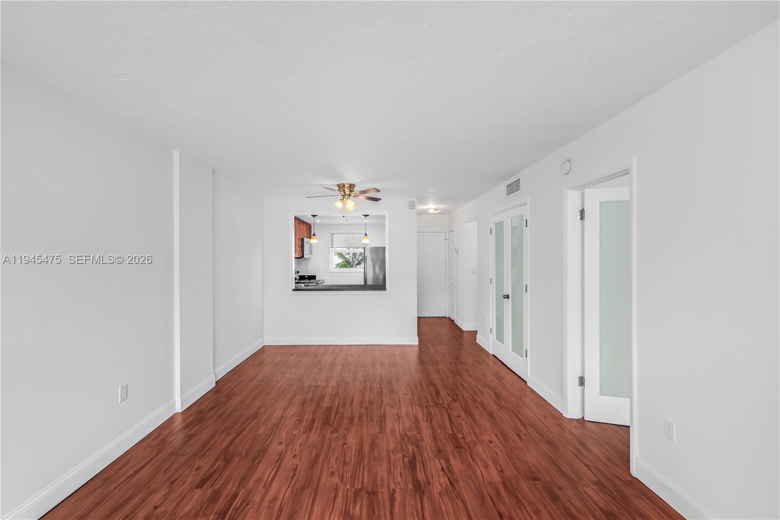 716 Michigan Ave # 402