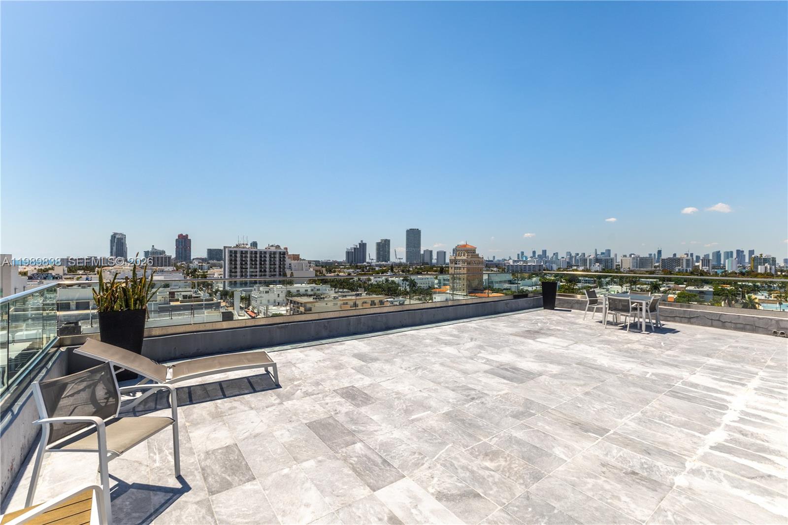 1255 Collins Ave # 901