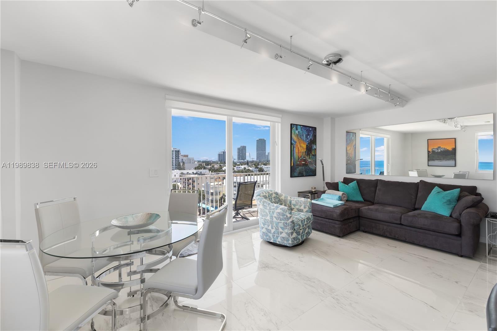 1255 Collins Ave # 901
