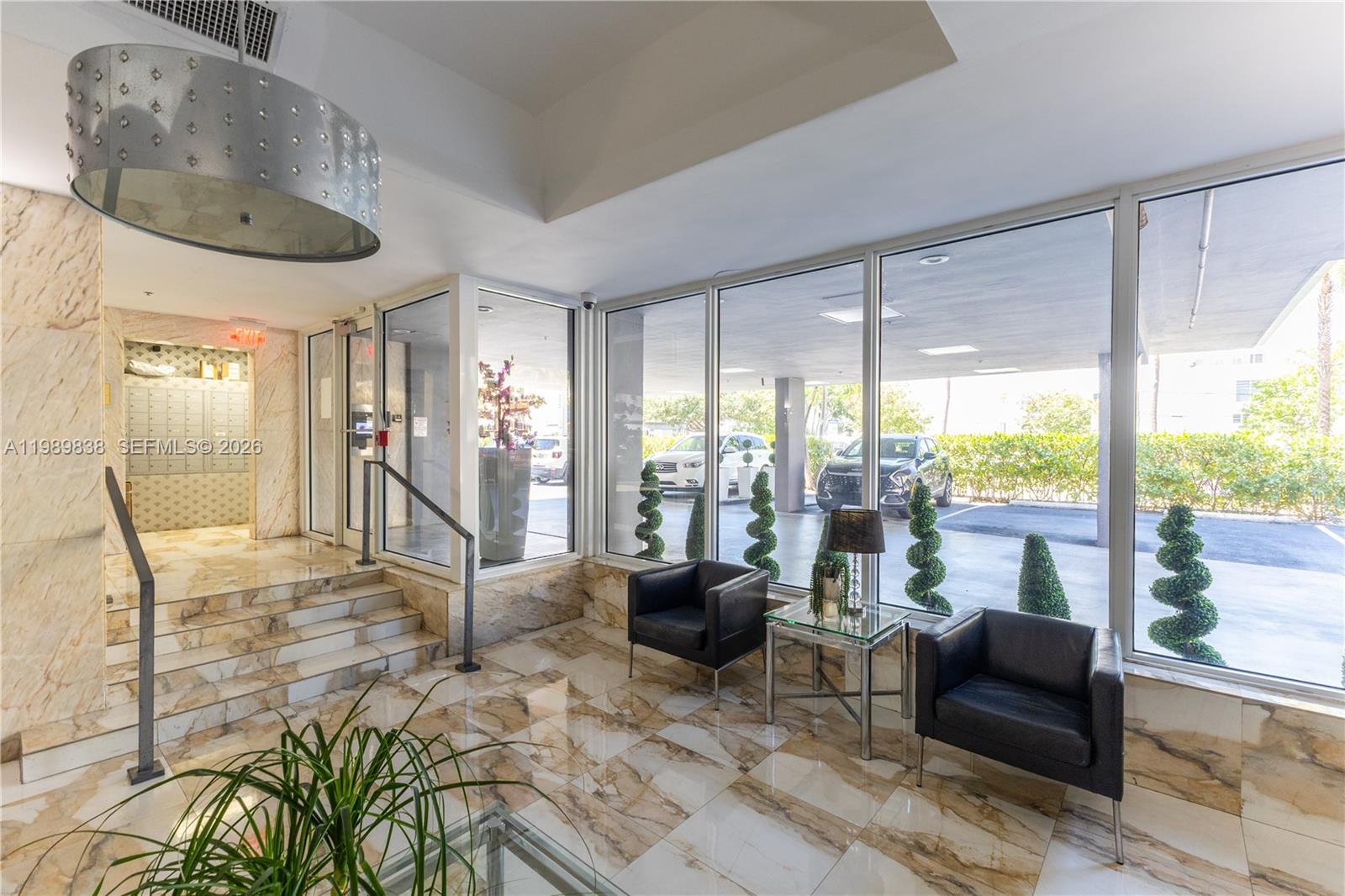 1255 Collins Ave # 901