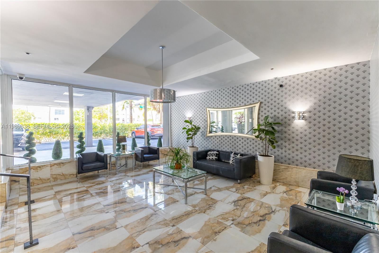 1255 Collins Ave # 901