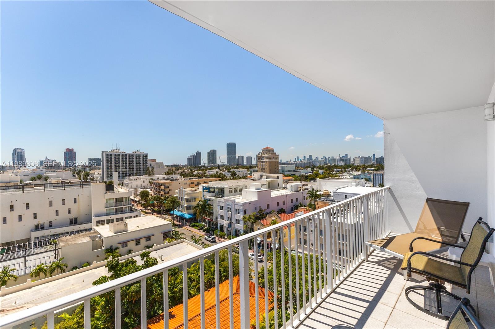 1255 Collins Ave # 901