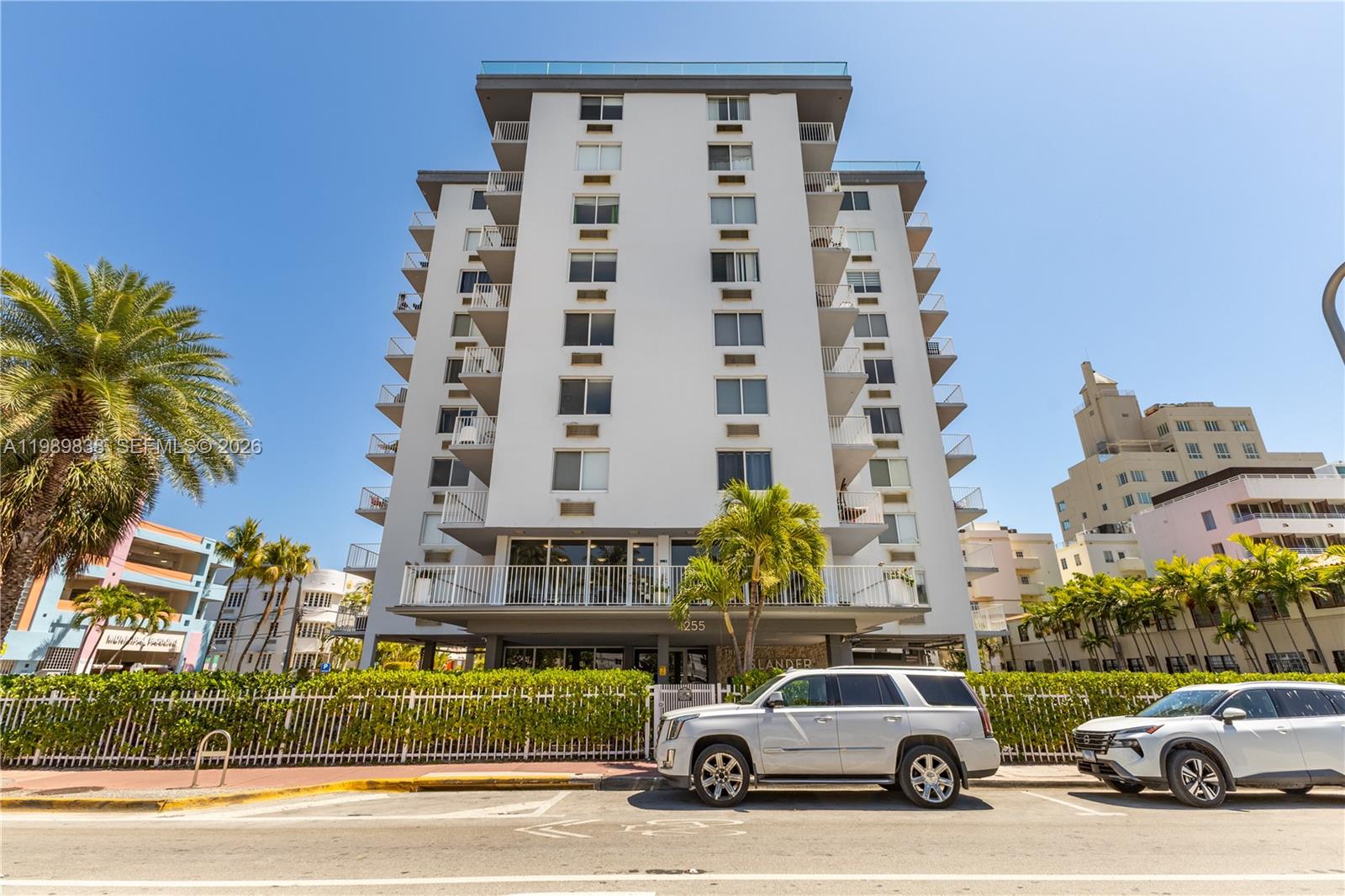 1255 Collins Ave # 901