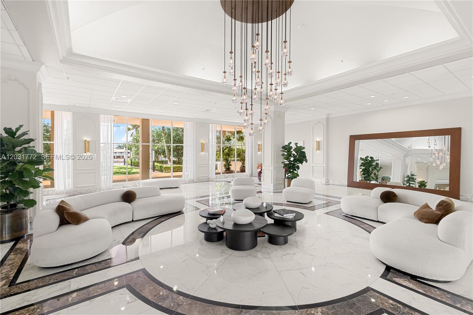 5600 Collins Ave # 14R