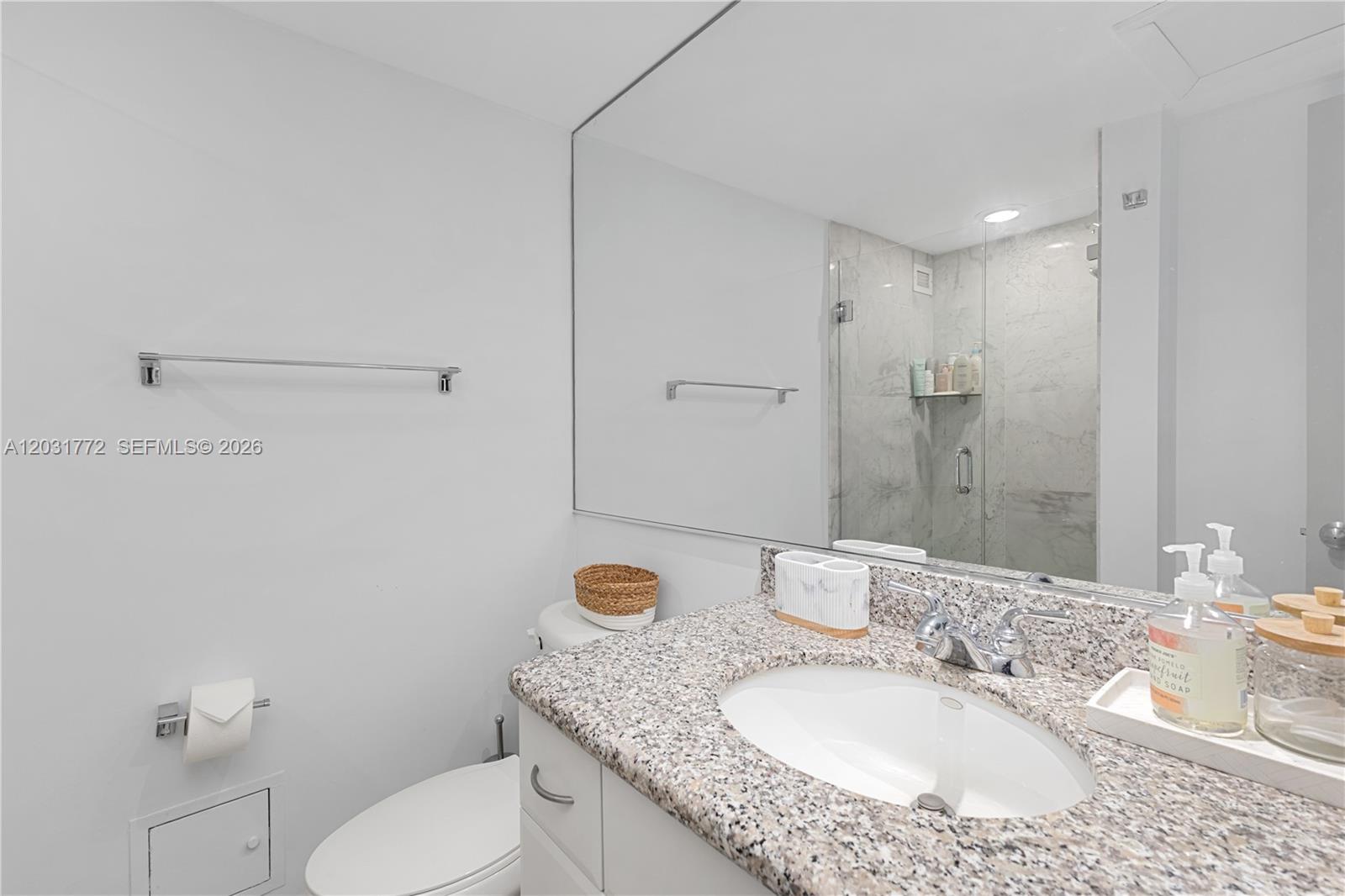 5600 Collins Ave # 14R
