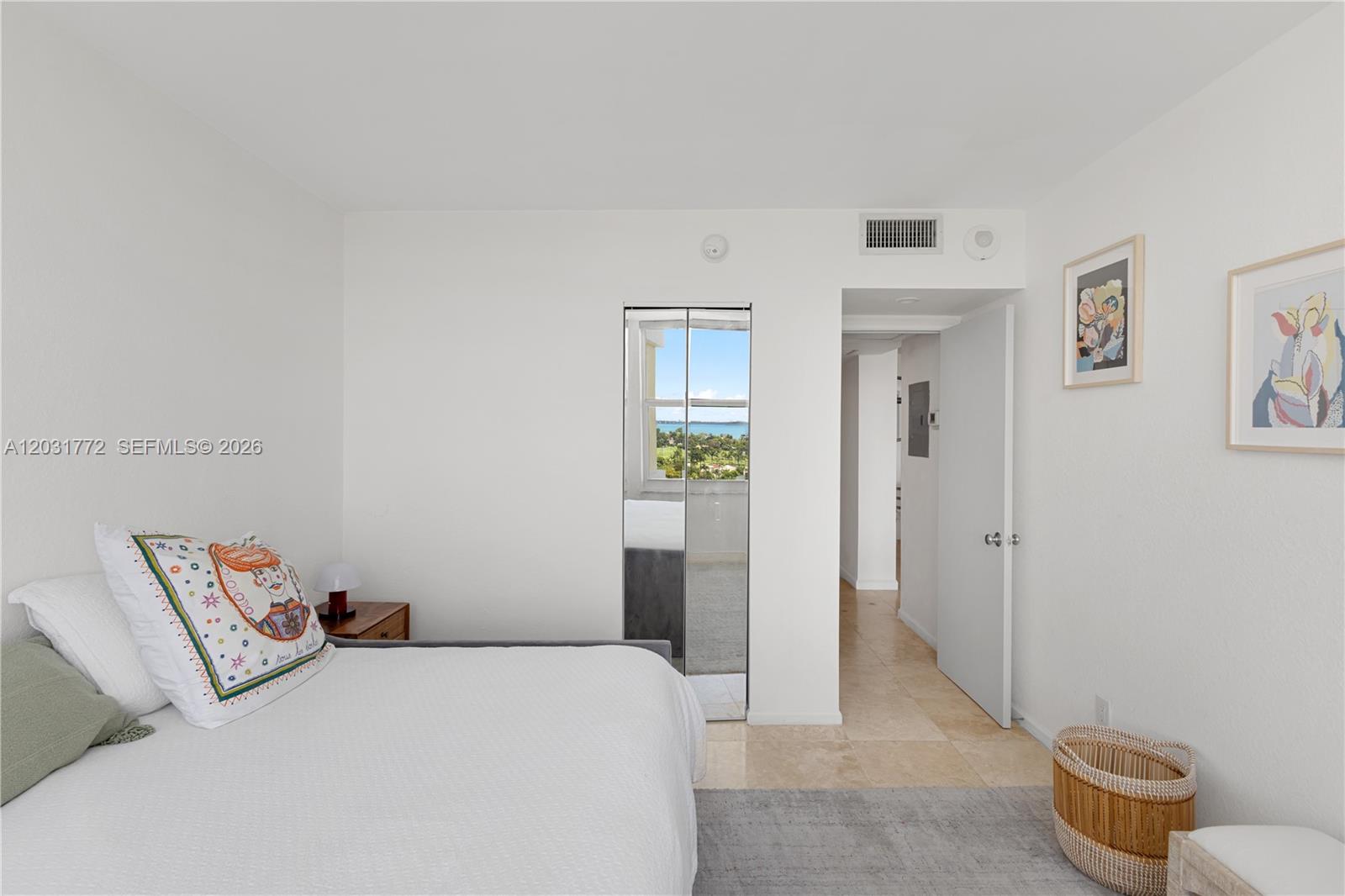 5600 Collins Ave # 14R