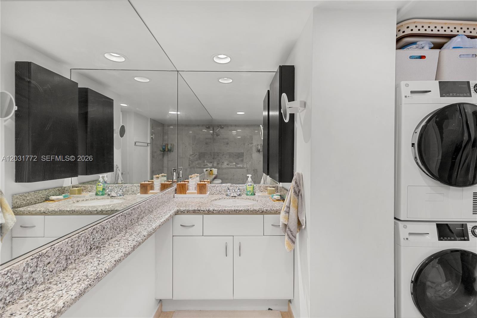 5600 Collins Ave # 14R