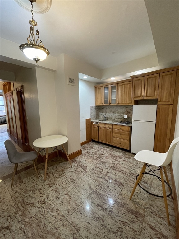 21 Beacon St # 6G