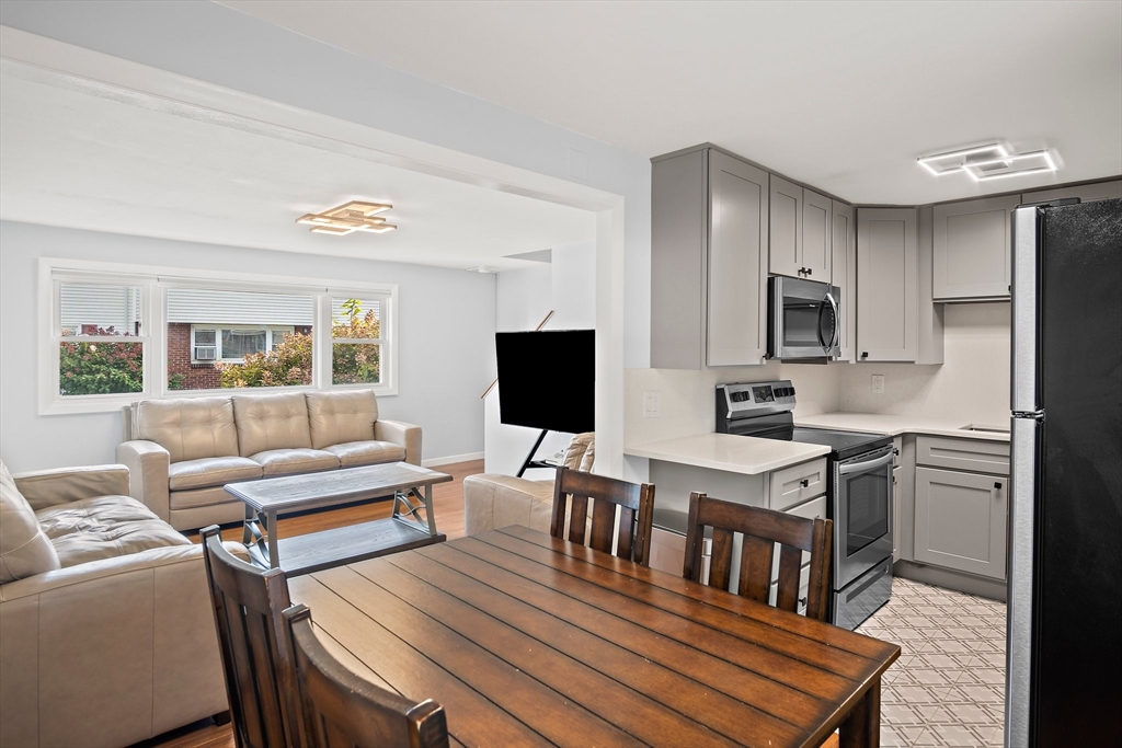 579 Union Ave # D