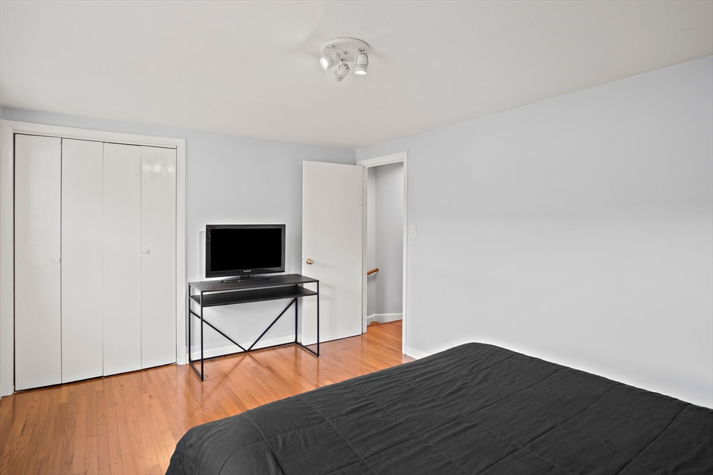 579 Union Ave # D