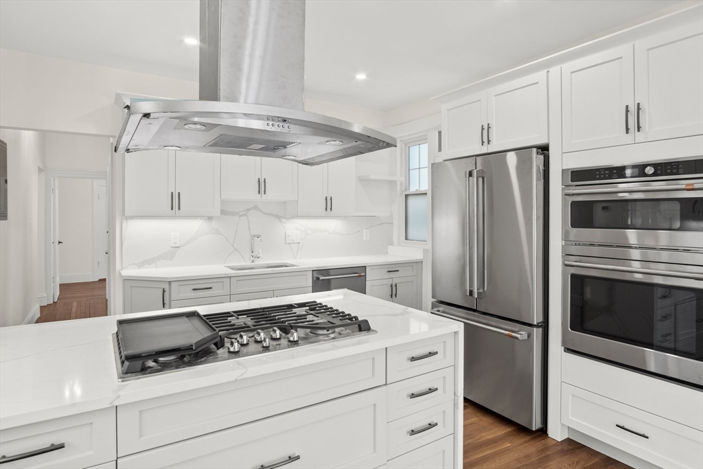 37 Englewood Ave # 3