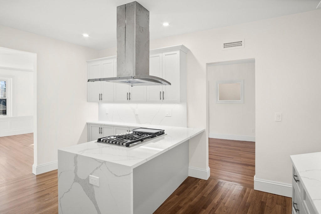 37 Englewood Ave # 3