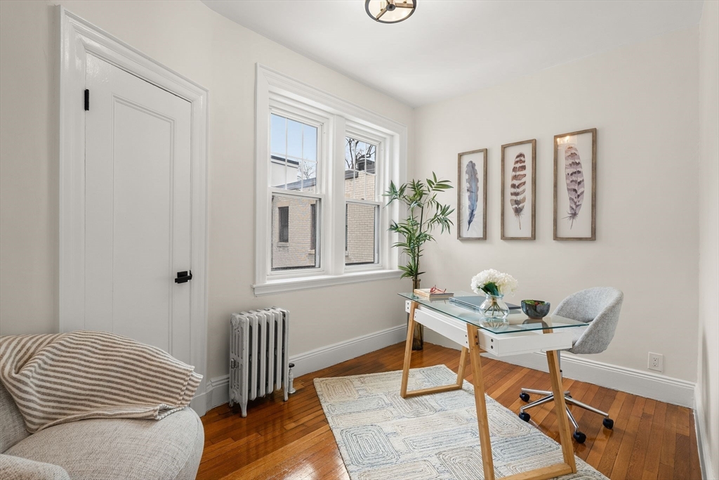 37 Englewood Ave # 3