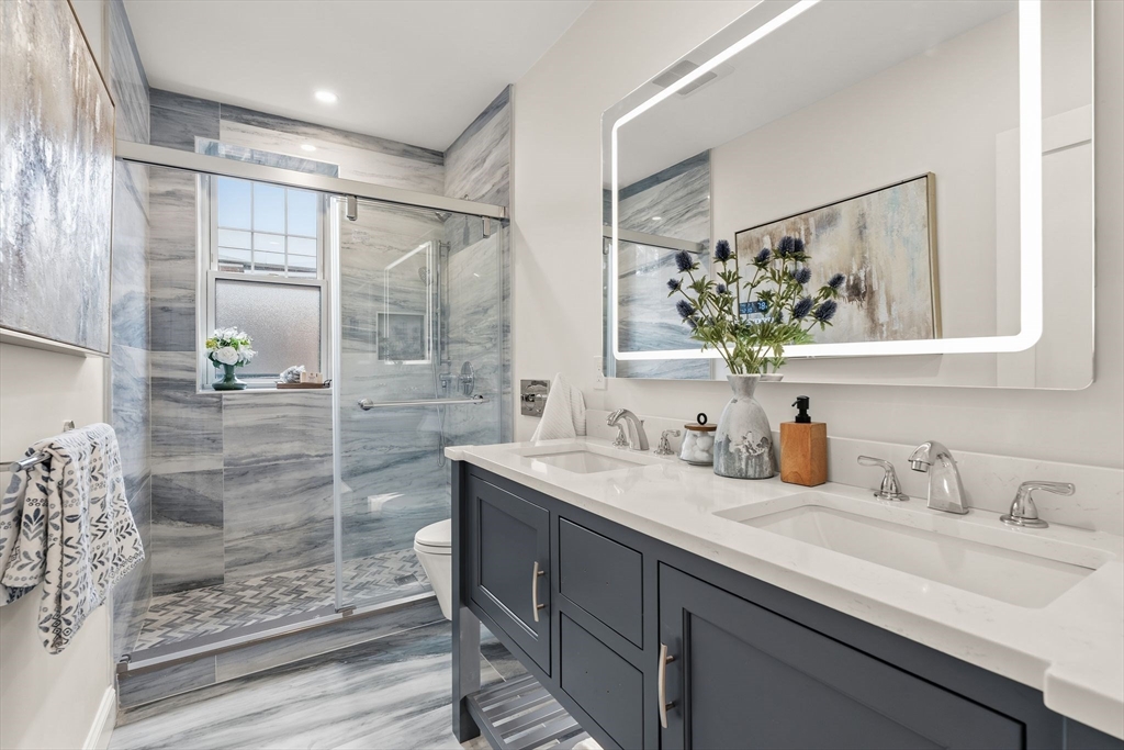 37 Englewood Ave # 3