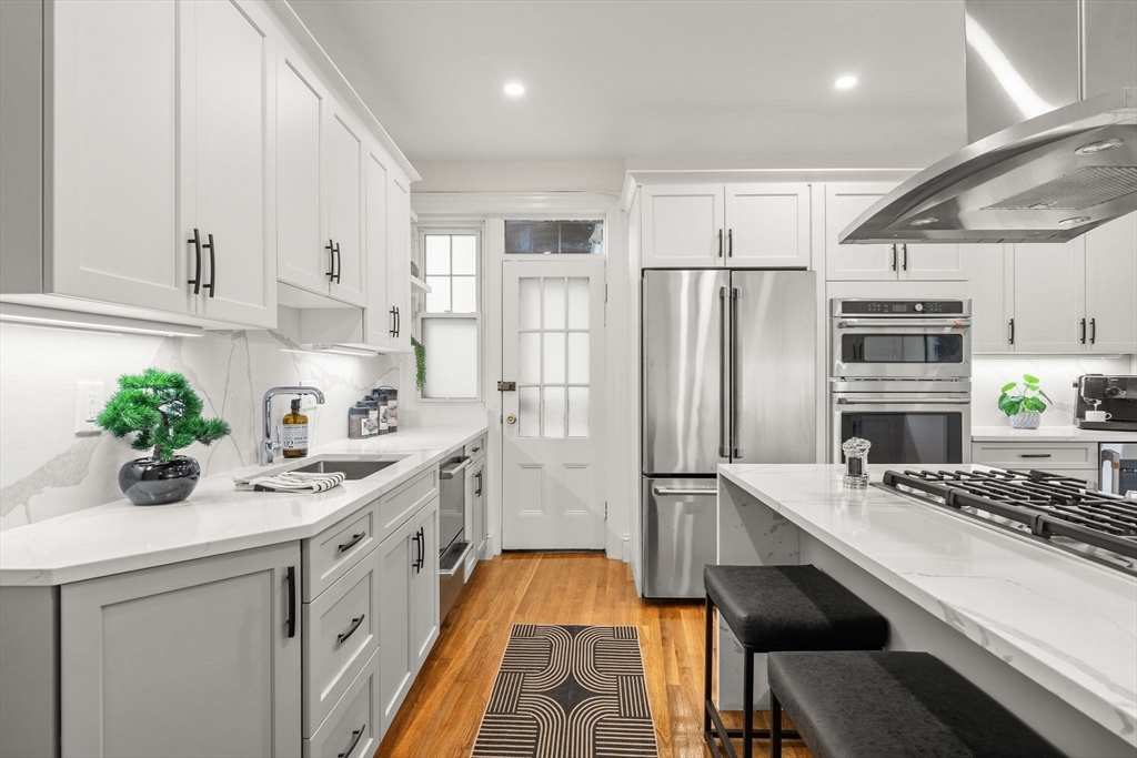 37 Englewood Ave # 3