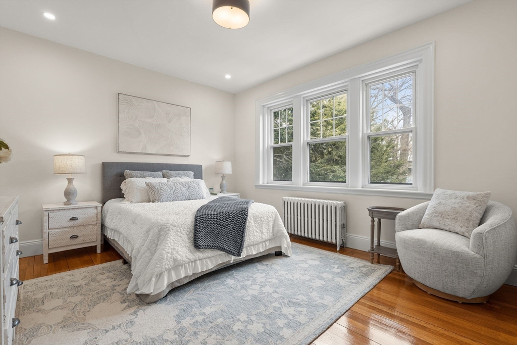 37 Englewood Ave # 3