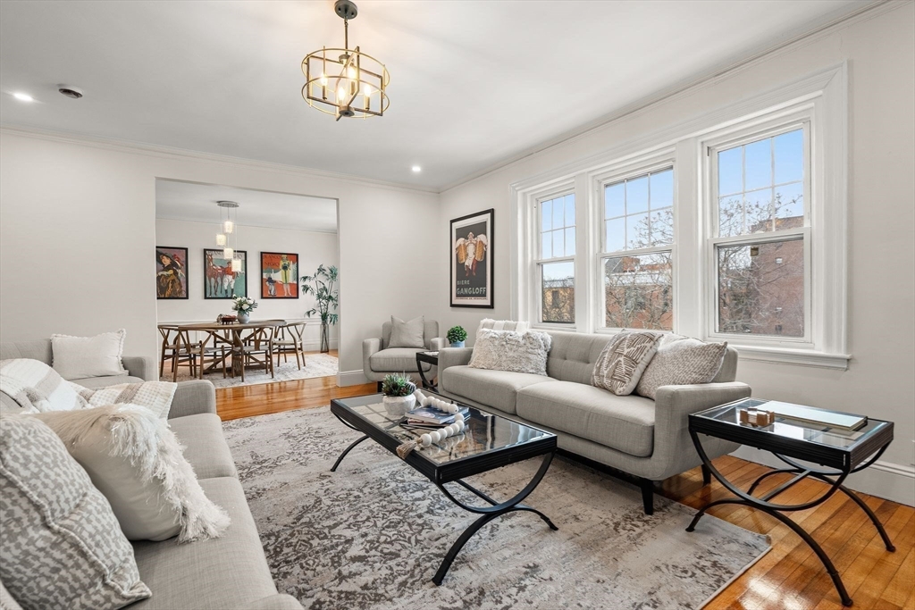 37 Englewood Ave # 3