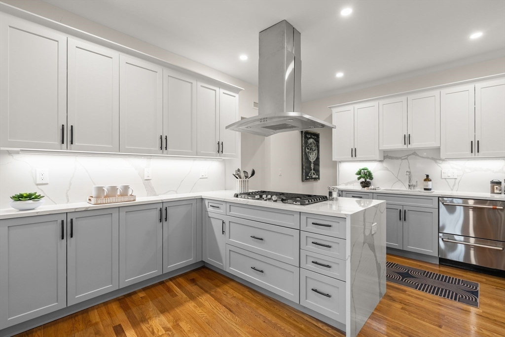 37 Englewood Ave # 3