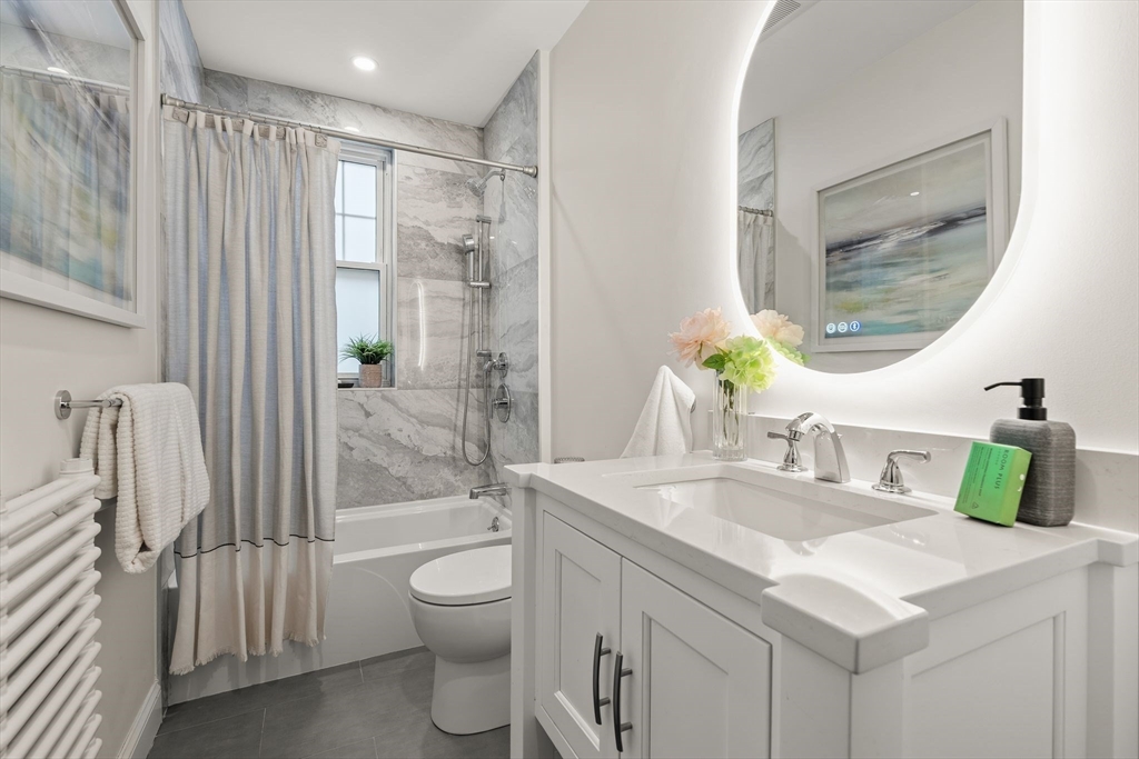 37 Englewood Ave # 3