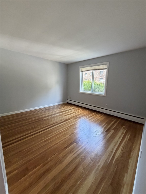 42 Lionel Ave # C