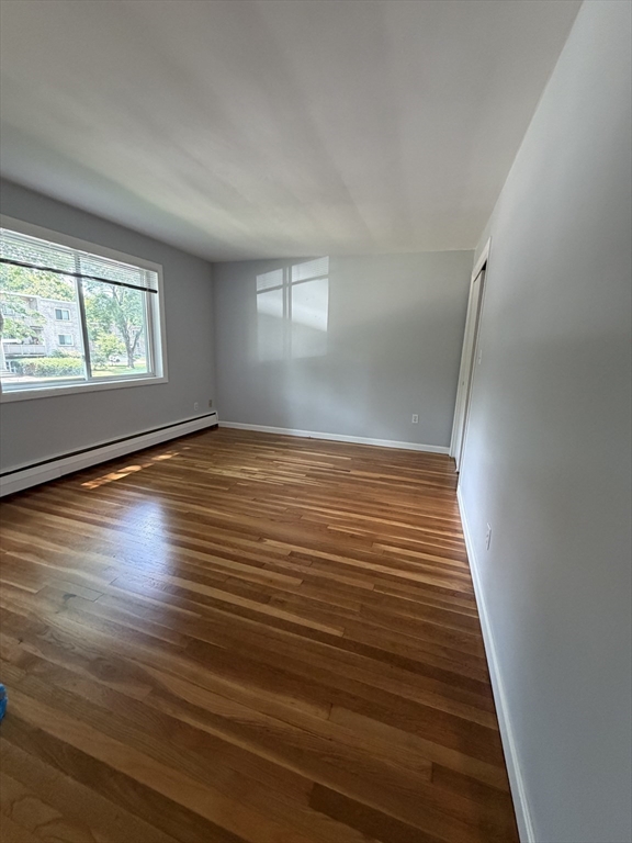 42 Lionel Ave # C
