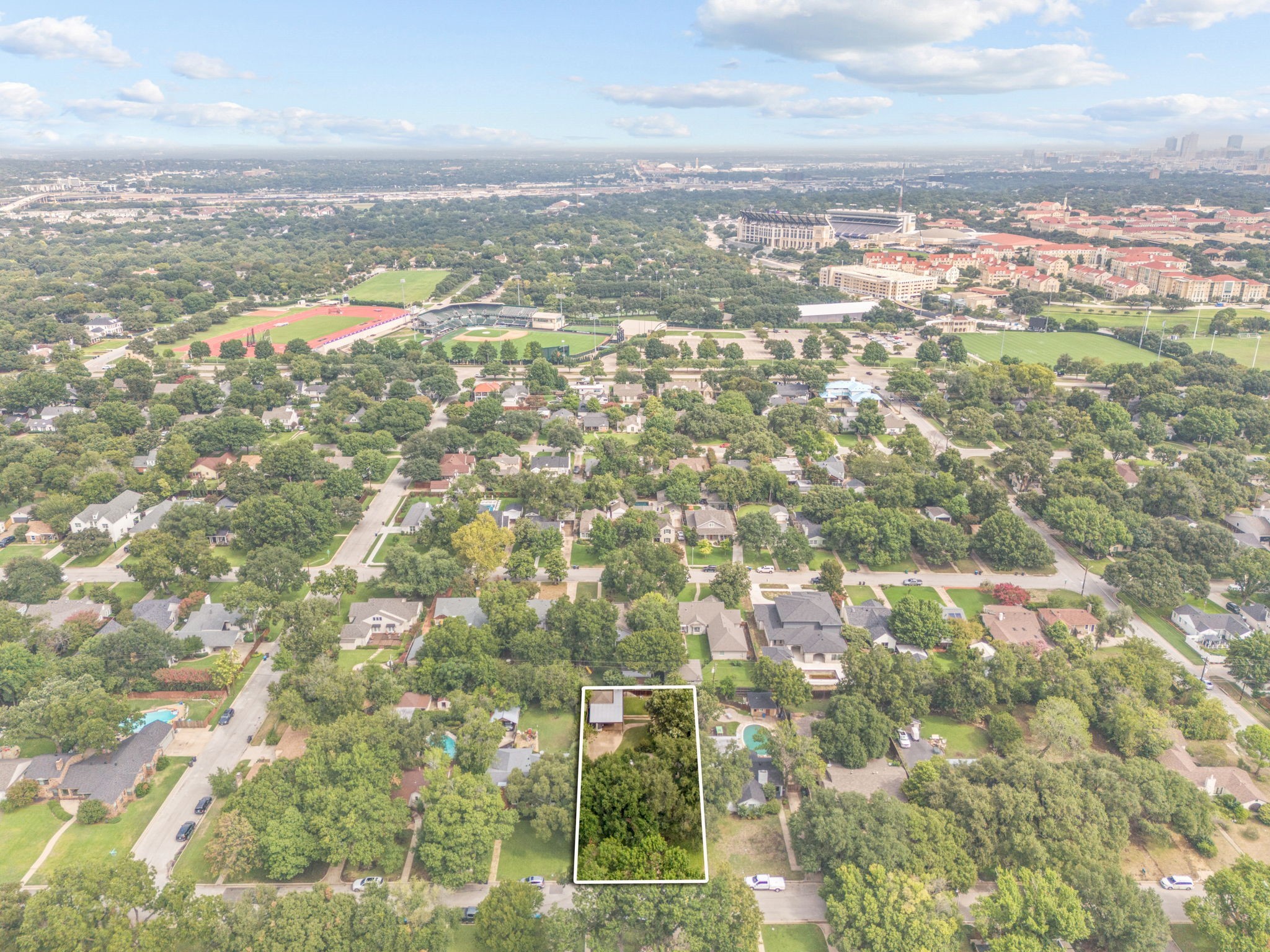 3632 W Biddison Street