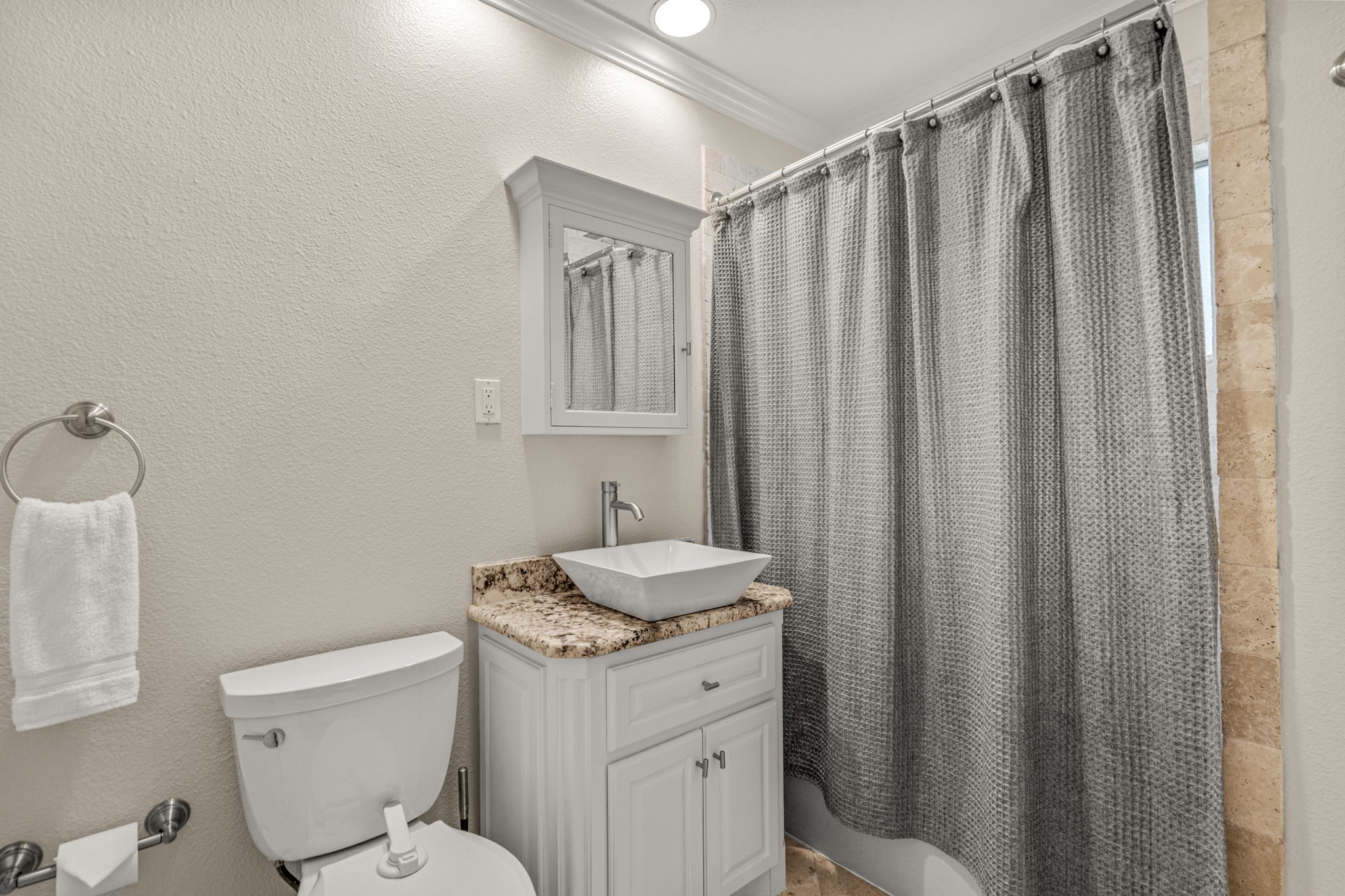 3632 W Biddison Street