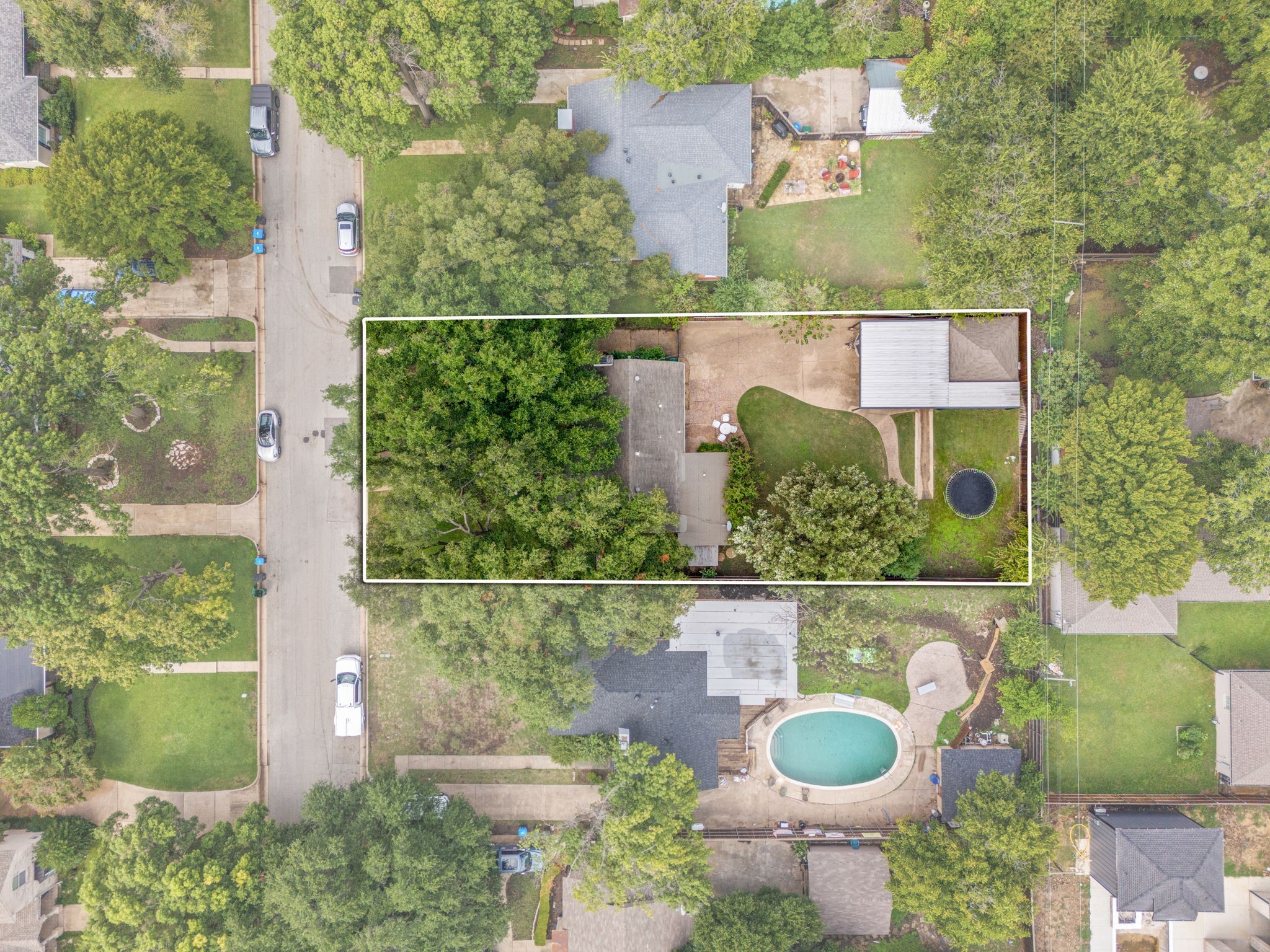 3632 W Biddison Street